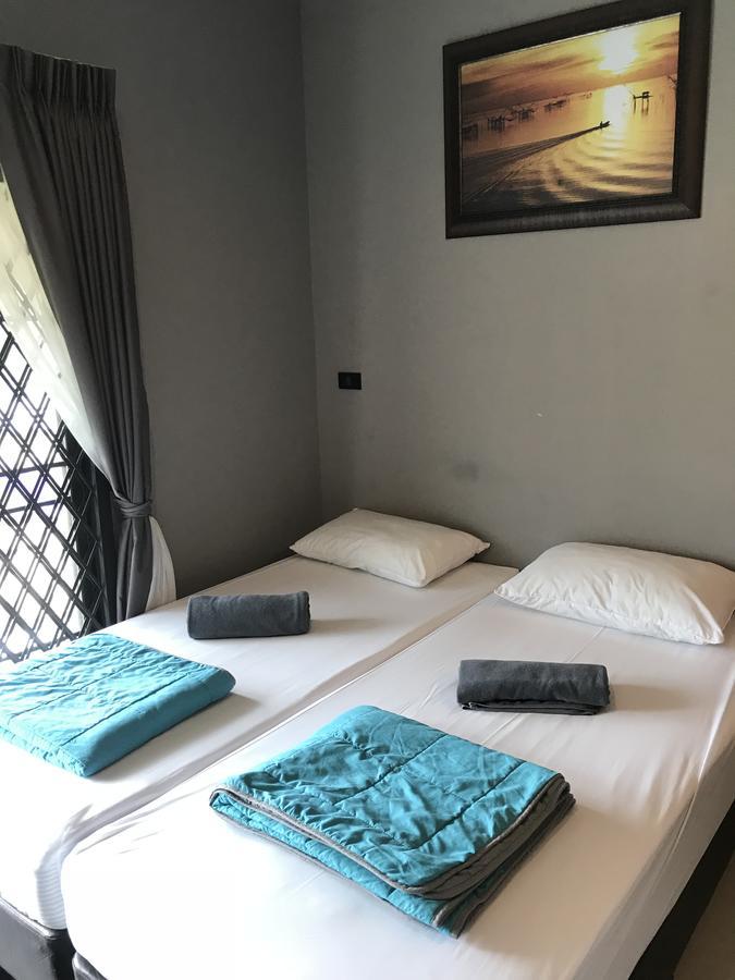Hubb Hostel Phuket Airport Nai Yang Beach Exterior foto